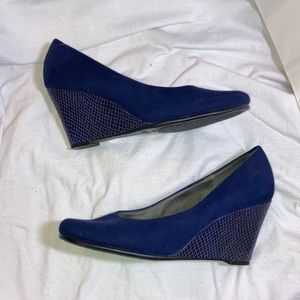 Aerosoles Plum Tree blue wedges